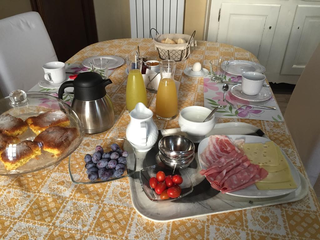 Bed and Breakfast Domus Aurea Saluzzo Exterior foto