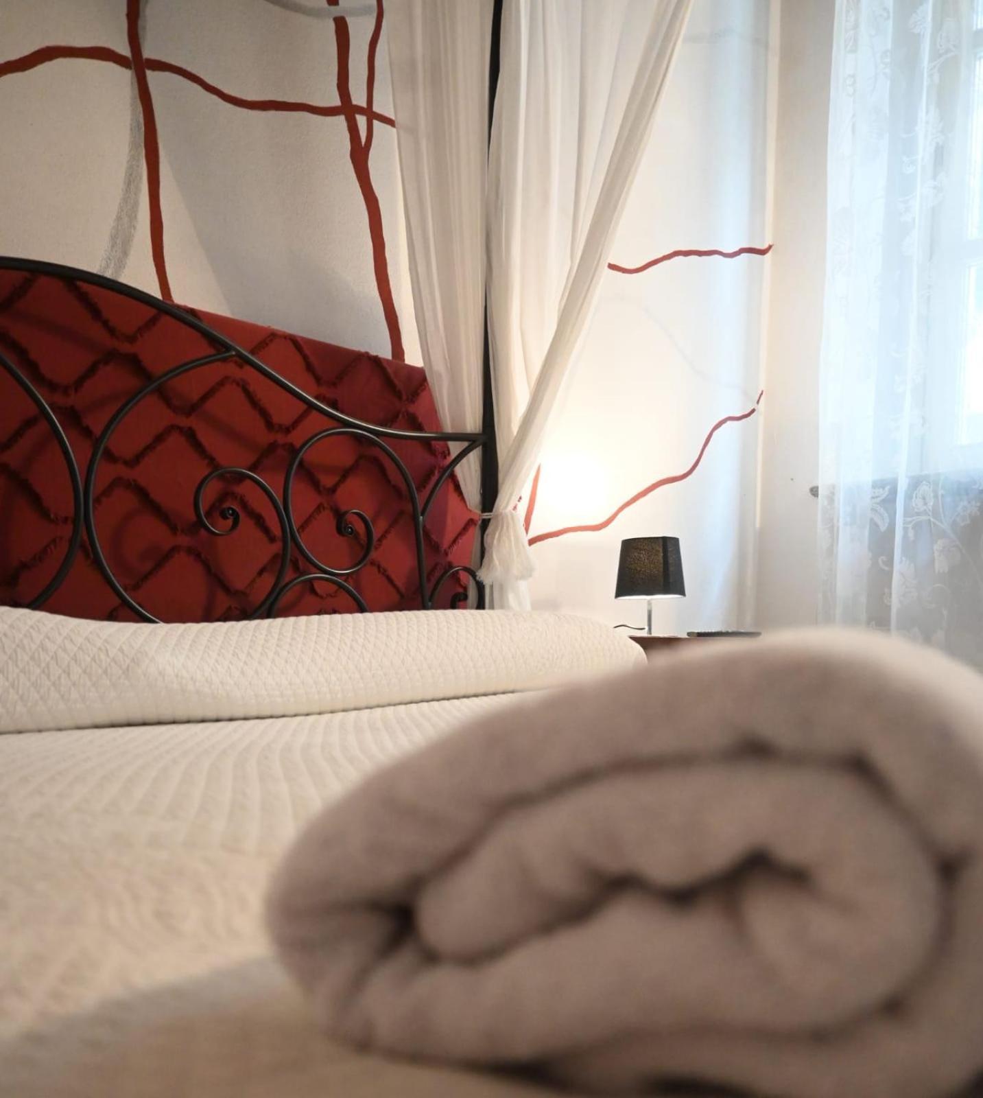 Bed and Breakfast Domus Aurea Saluzzo Exterior foto