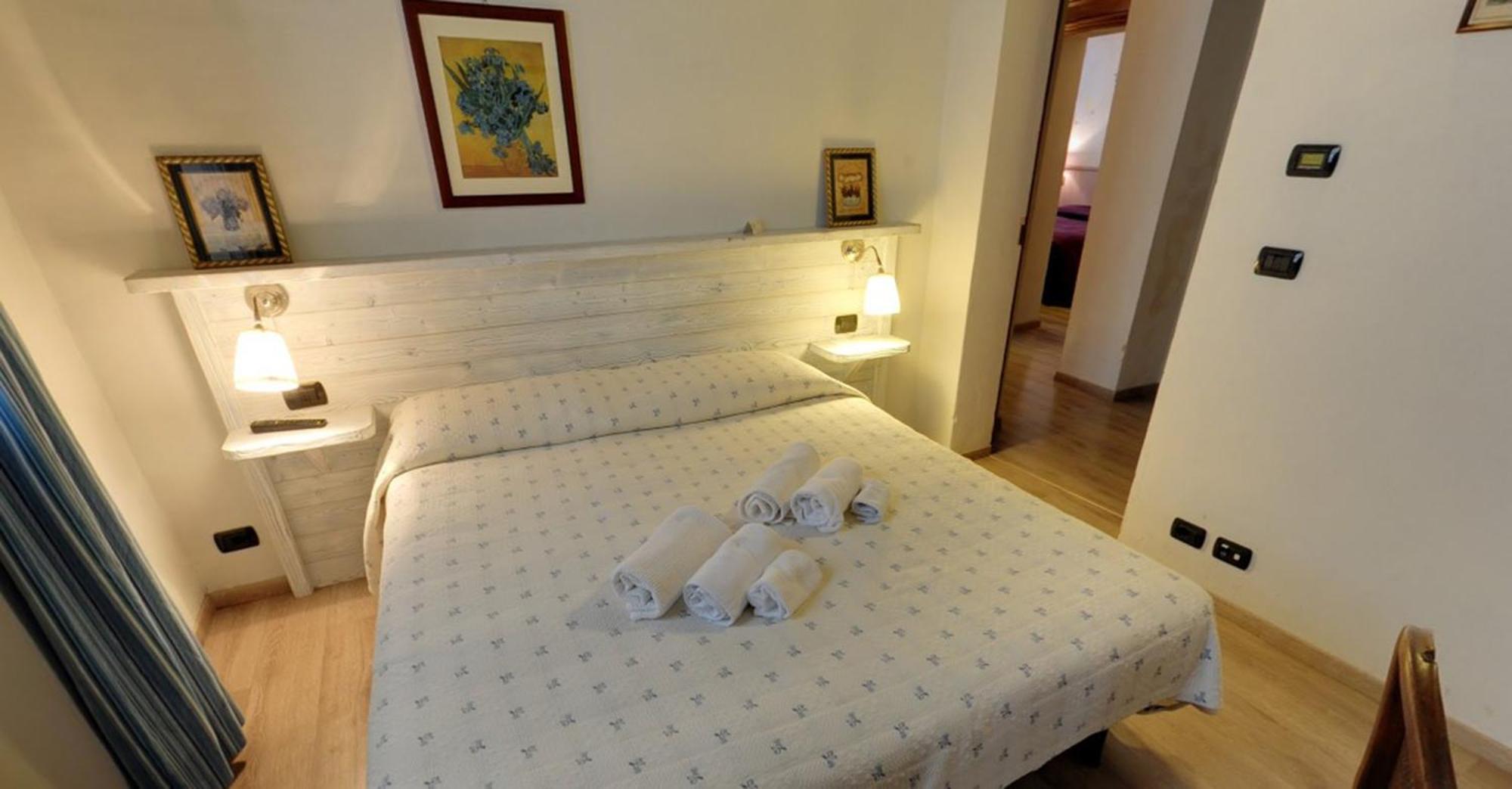 Bed and Breakfast Domus Aurea Saluzzo Habitación foto